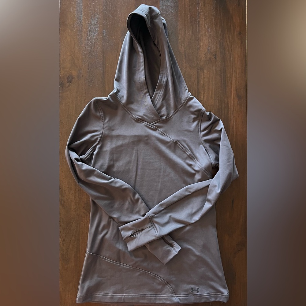 Under Armour dark grey cross neck pullover - size medium